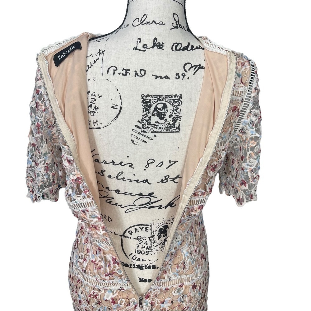 Fab’rik Lace Crochet Overlay Floral Zip Back Mini Dress Size M White Tan Red - Picture 9 of 13